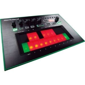 Roland TB-3 Syntheziser, digital synthesizer, analog synthesizer, novation summit, roland d-05, moog grandmother