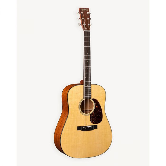 Martin D18