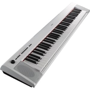 Yamaha NP-32 Piaggero Black