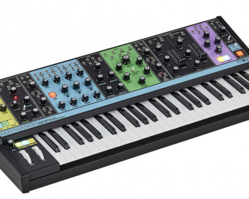 Moog Matriarch fra den ene side